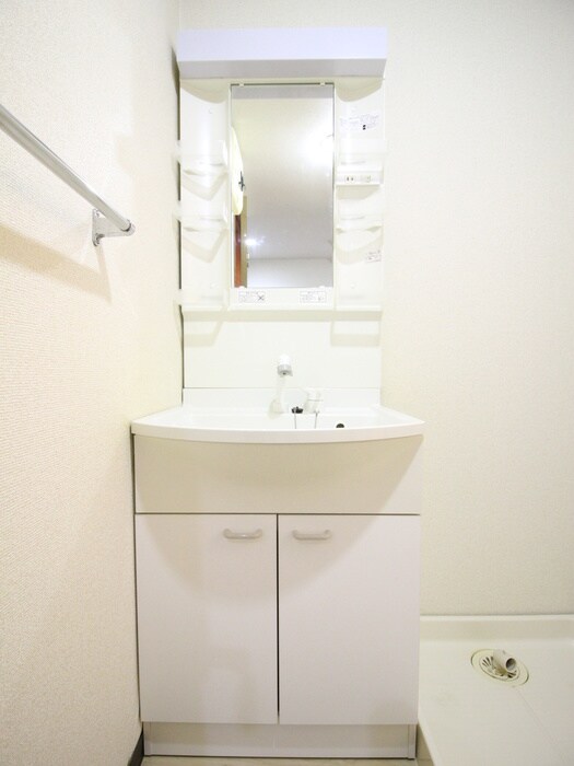 洗面 エミ－ル泉