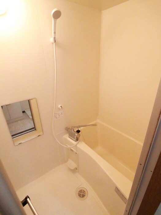 バス／シャワールーム等 エミ－ル泉