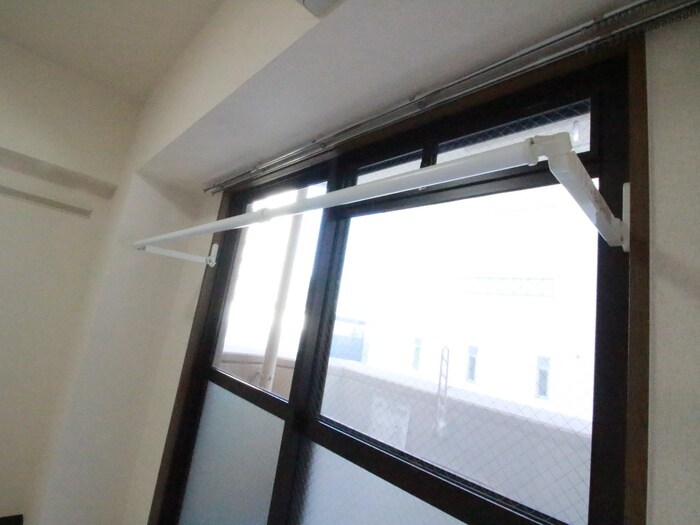 内観写真 エミ－ル泉