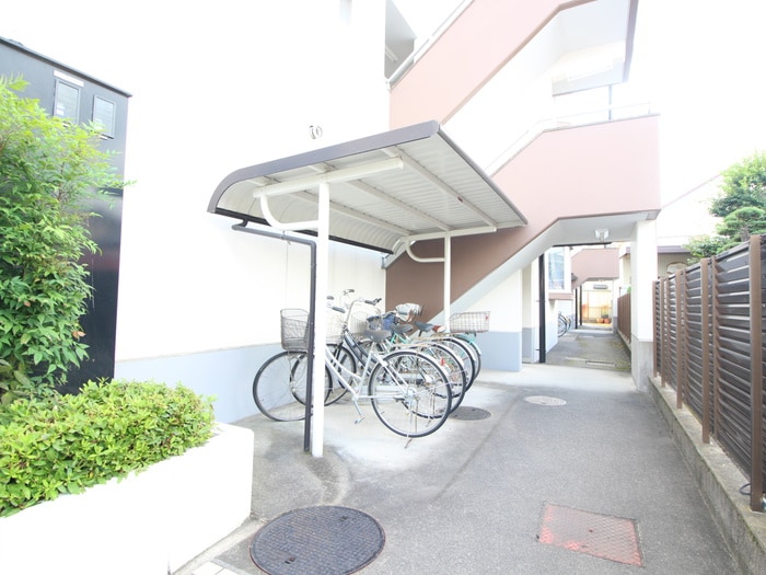 駐輪場 メゾンノバク