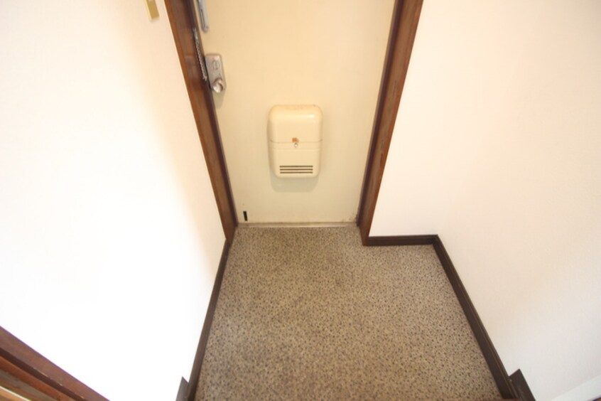 玄関 野白ガ－デンハイツ