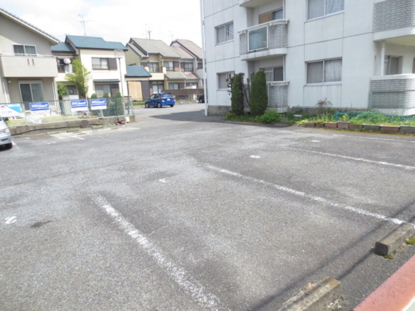駐車場 野白ガ－デンハイツ