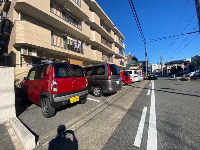 駐車場 エクセルヤマヒロ