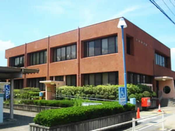 名東図書館(図書館)まで590m ベルルージュ上社