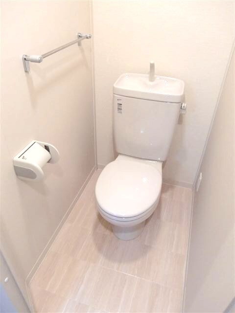 トイレ Ｂｅｎｅ川宮
