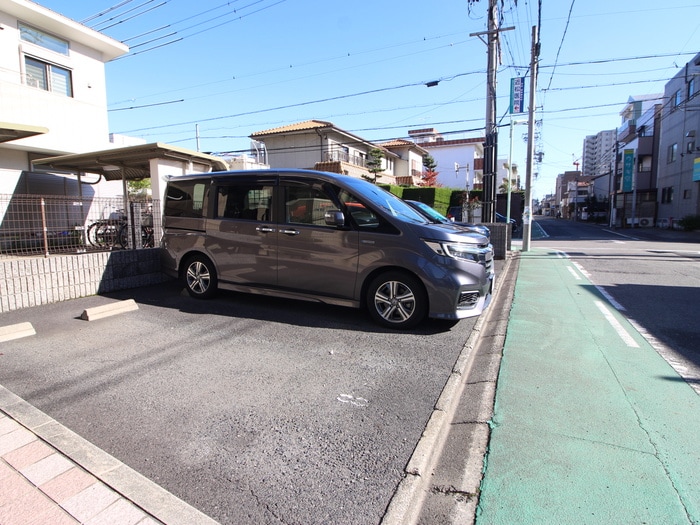 駐車場 カーサ御成