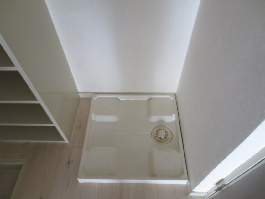 洗濯機置場 ドール新栄