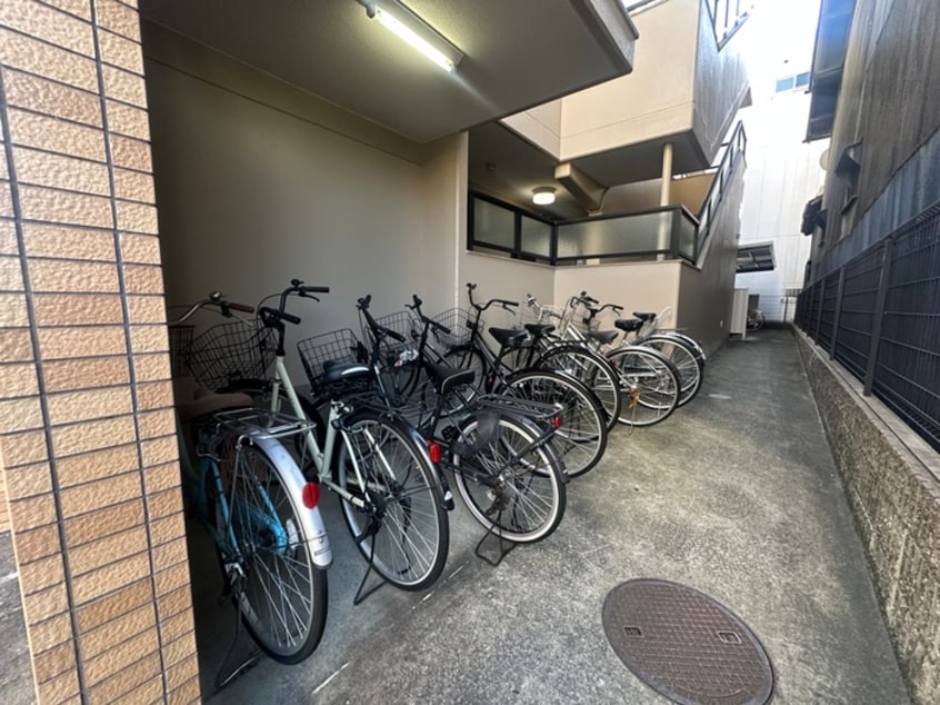 駐輪場 ヴィラ・フロイデ