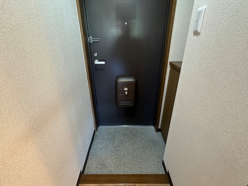 玄関 ヴィラ・フロイデ