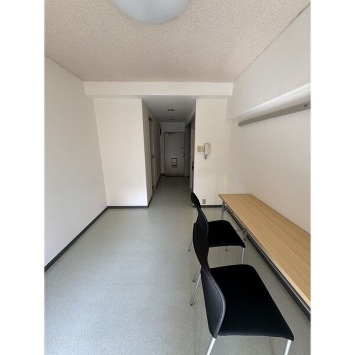 居室 ﾁｻﾝﾏﾝｼｮﾝ丸の内第6（707）