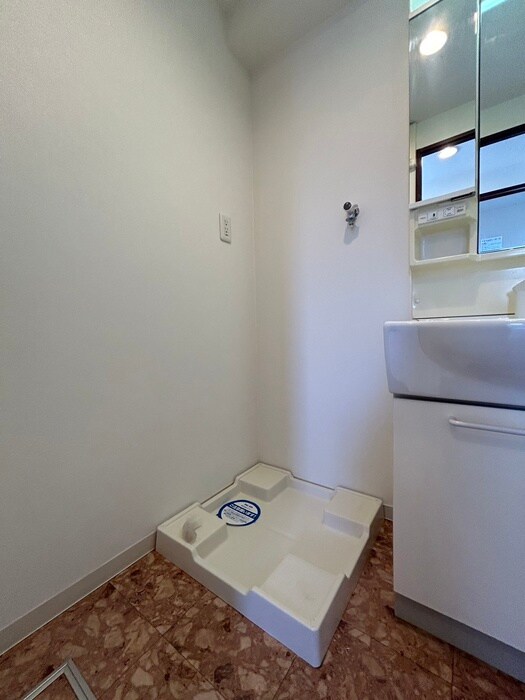 洗濯機置場 ＦＲＯＮＴＩＥＲ　ＮＡＧＯＹＡ