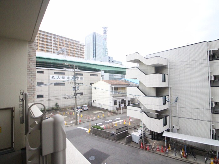 室内からの展望 ＦＲＯＮＴＩＥＲ　ＮＡＧＯＹＡ