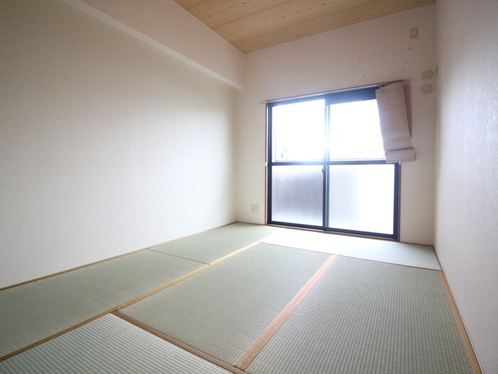 居室 グロリアス滝子