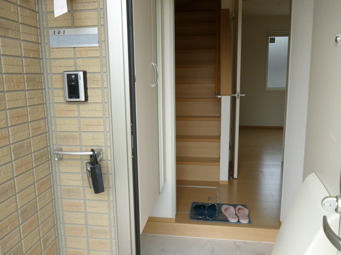 玄関 ルミエール