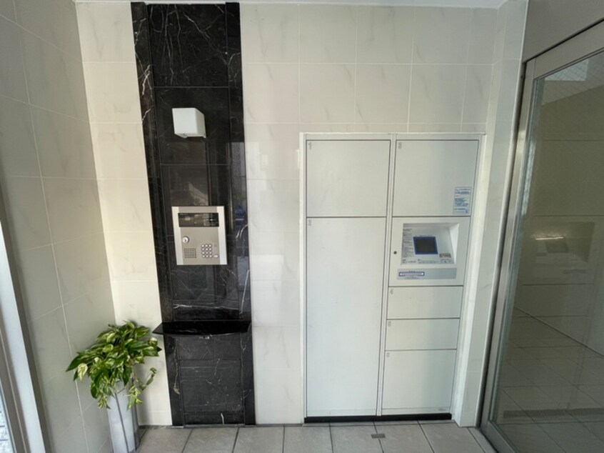 エントランス部分 Ｐｌａｉｓｉｒ　Ｓａｋａｉ