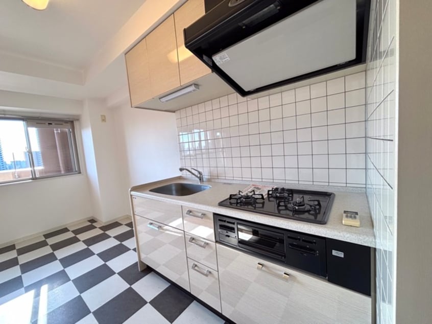 キッチン Ｐｌａｉｓｉｒ　Ｓａｋａｉ