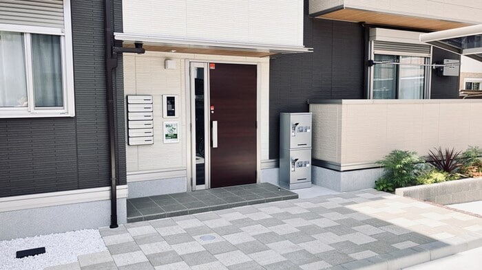 エントランス部分 プールリアン