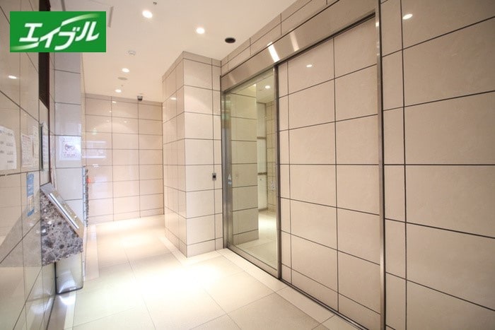 エントランス部分 ＩＺＵＭＩ１