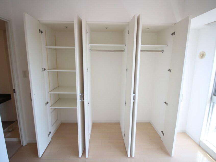 収納 ＩＺＵＭＩ１