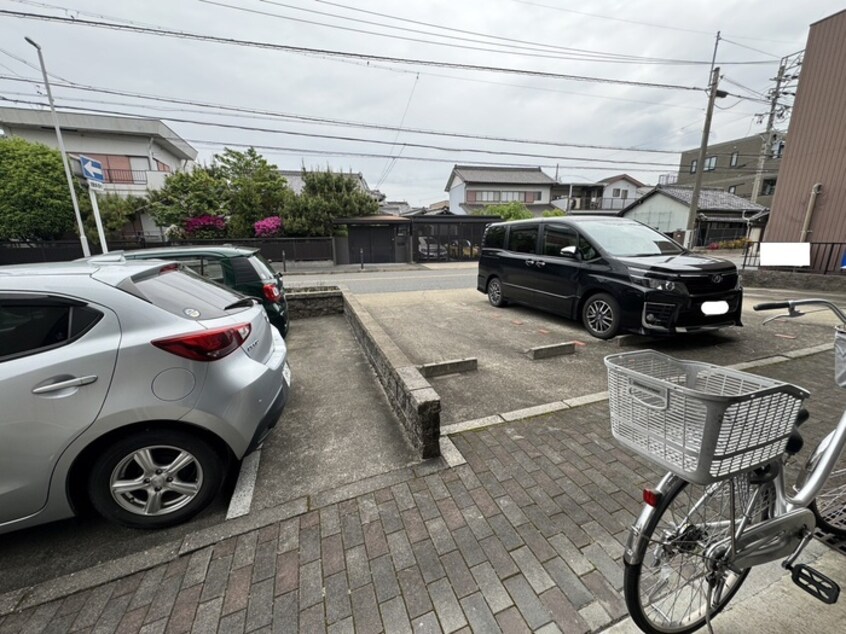 駐車場 ハイカムール青山