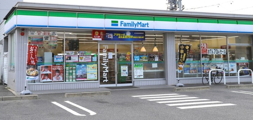 ファミリーマート名北辻町2丁目店(コンビニ)まで170m ハイカムール青山