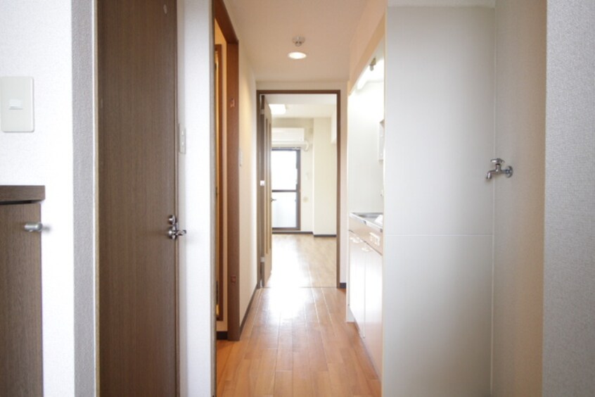 廊下 コンドミニオ内田橋