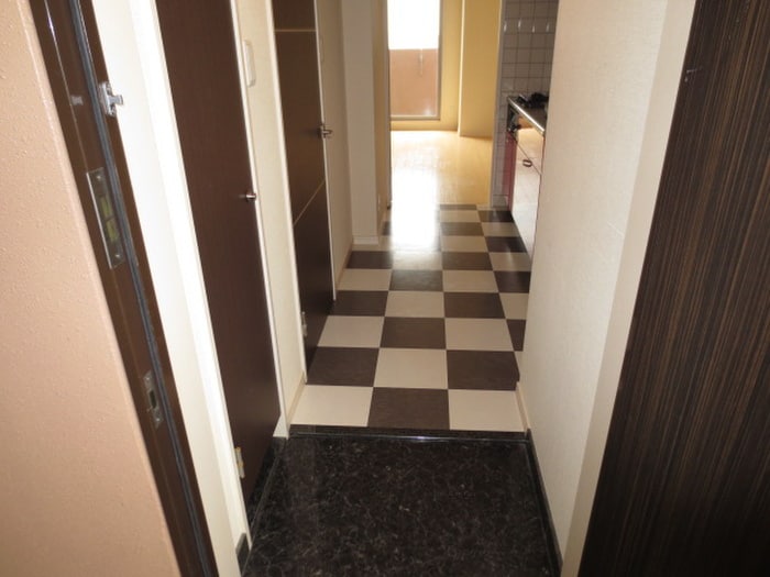 玄関 メゾンド－ル栄