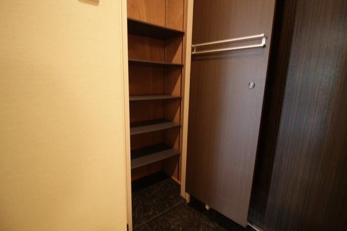 収納 メゾンド－ル栄