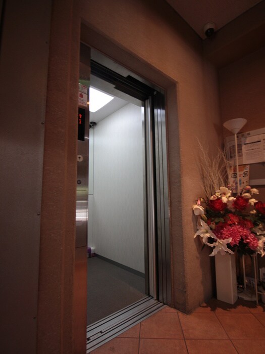 建物設備 スリーウェイ金山