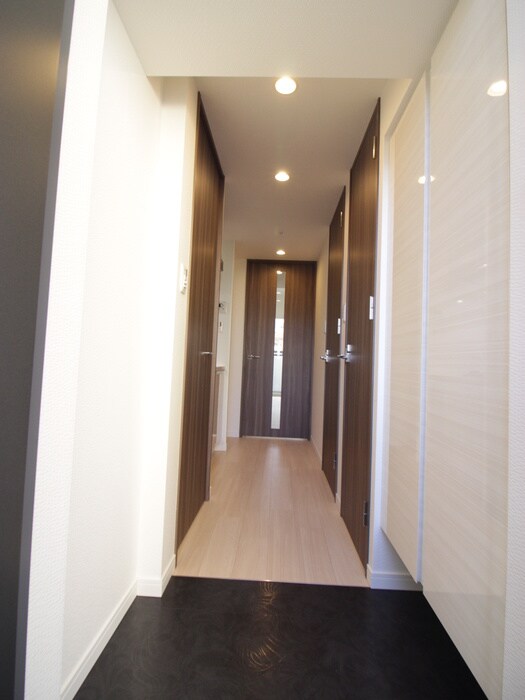 玄関 La Douceur志賀本通Ⅱ