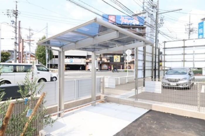 駐輪場 マカオン鳥居通