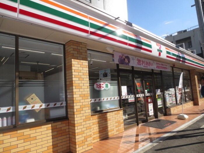 セブンイレブン名古屋泉1丁目店(コンビニ)まで181m ＬＥＸＣＥＥＤ ｉｚｕｍｉ