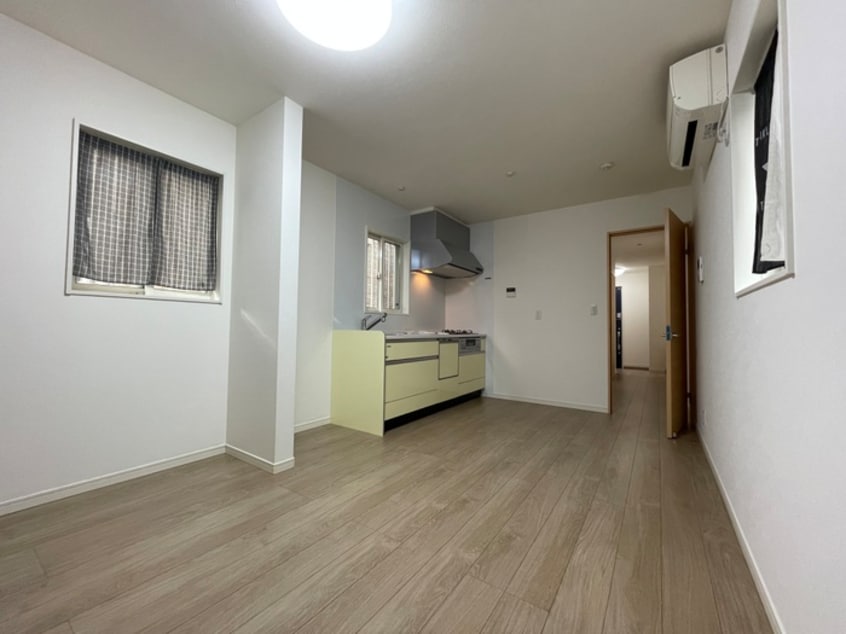 居室 三吉町戸建