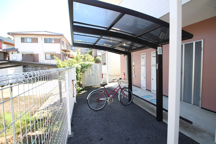 駐輪場 アートパーク小坂