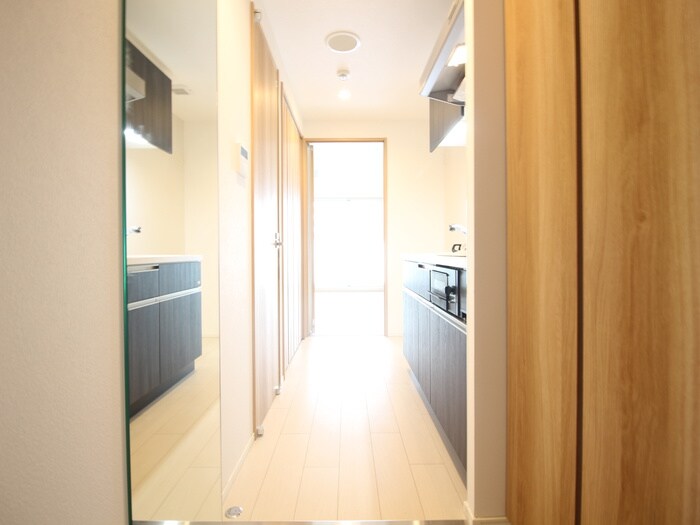 玄関 SPAZIO METALLO