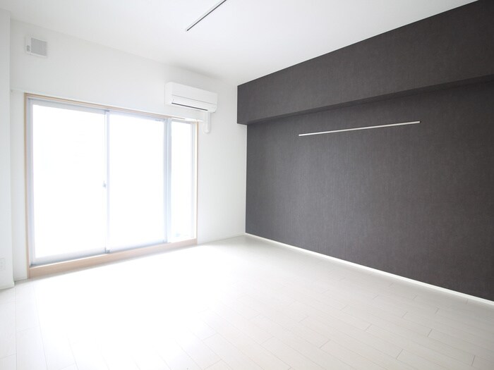 居室 SPAZIO METALLO