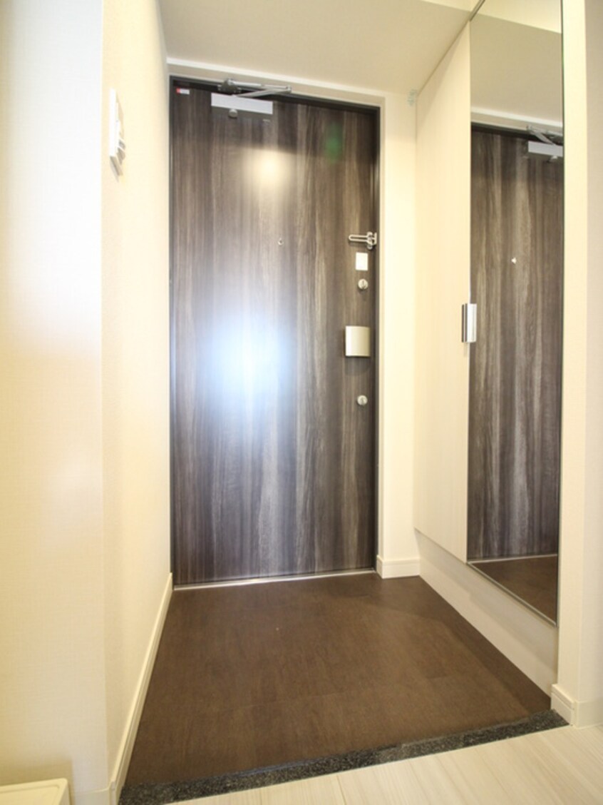 玄関 プレサンス広小路通今池（312）