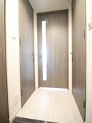 玄関 プレサンス広小路通今池（607）