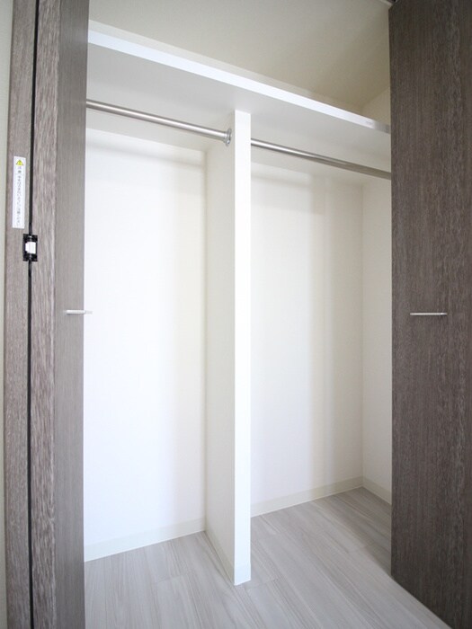 収納 プレサンス広小路通今池（607）