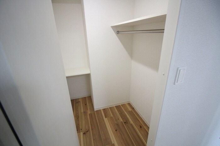 収納 ディオール名駅