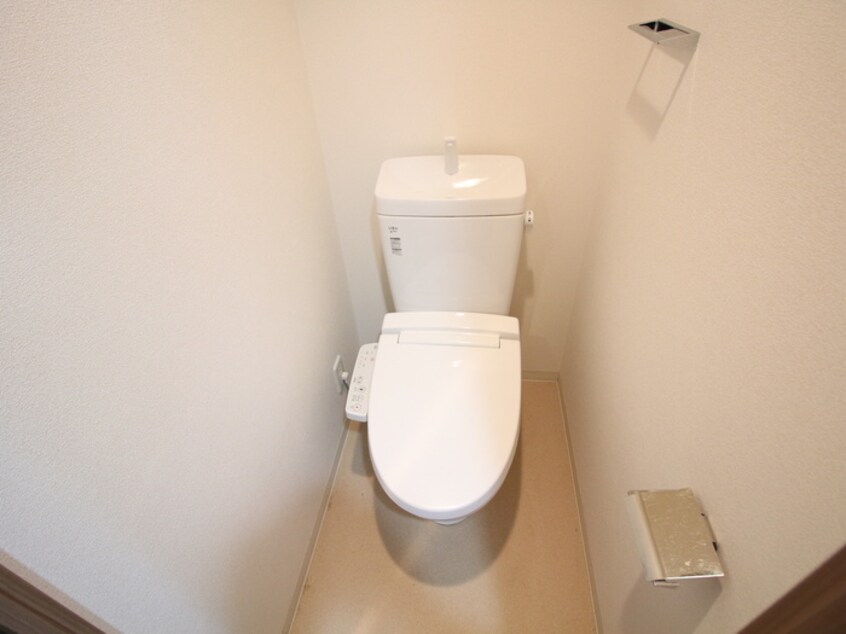 トイレ プレサンスジェネ丸の内(409)