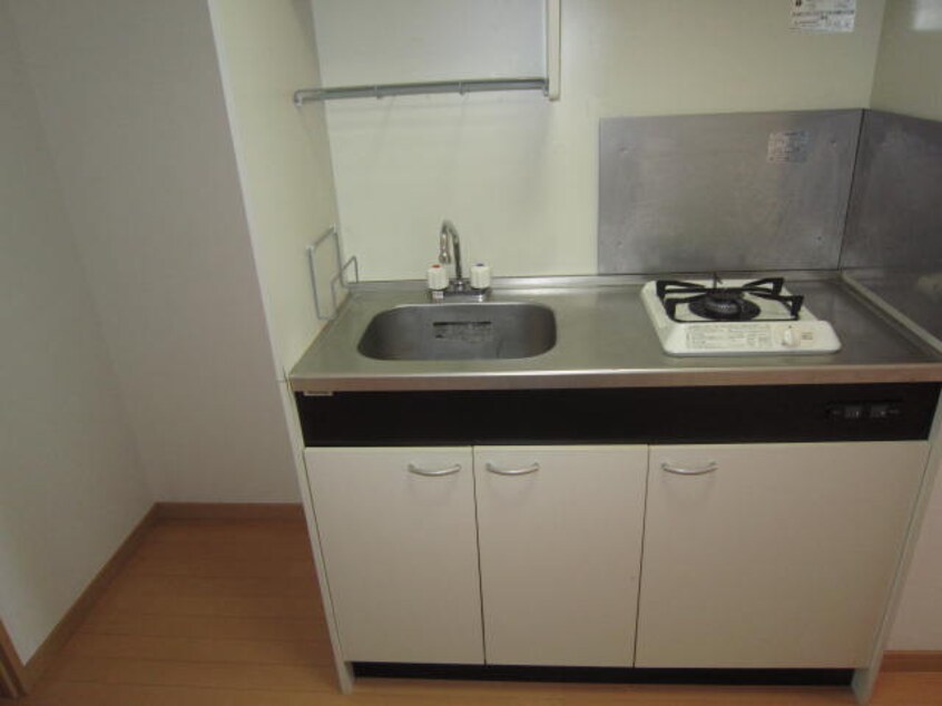 キッチン 本州守山ビル