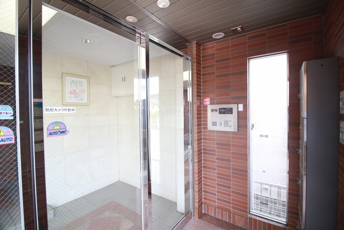 エントランス部分 Ｌａ　Ｅｃｃｅｌｌｅｎｔｅ