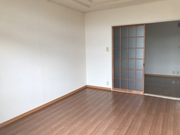 居室 サニーハイツやとみ