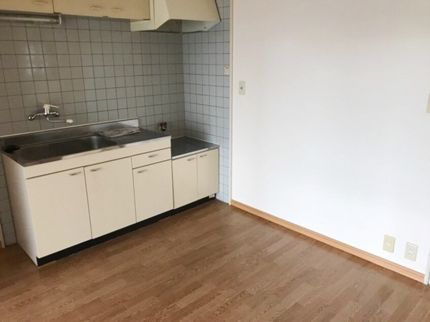 居室 サニーハイツやとみ