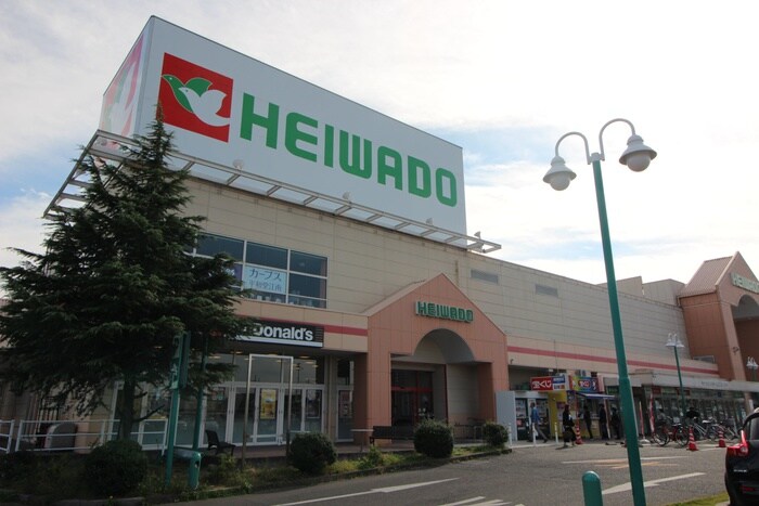 平和堂　江南店(スーパー)まで900m マリールタウンⅢ　Ｂ棟