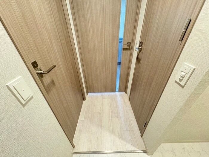 廊下 デュオフラッツ栄