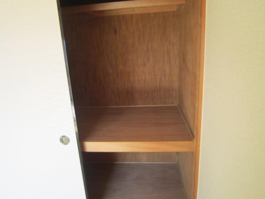 収納 レスカール一番町