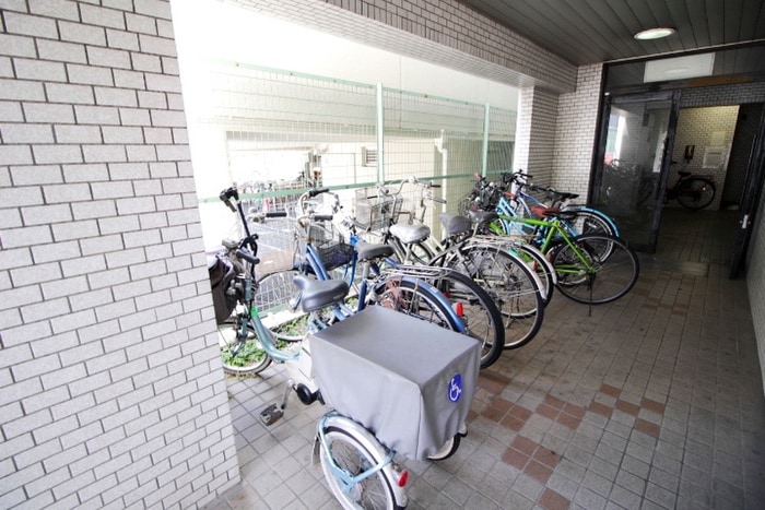 駐輪場 大西ビル