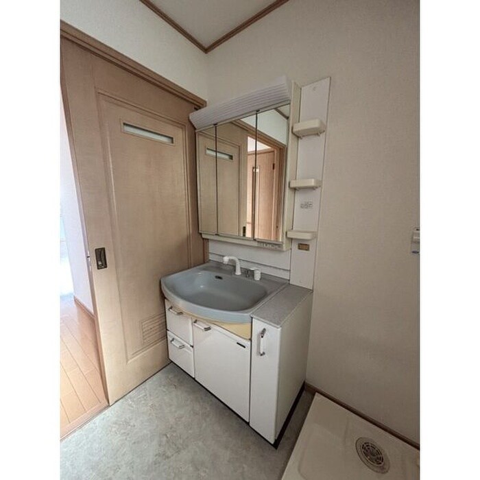 洗面 比良一丁目貸家